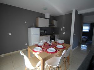 23932958-Ferienwohnung-6-Novalja-300x225-3