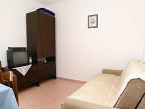 23927481-Ferienwohnung-4-Novalja-300x225-1