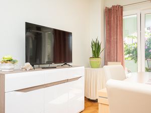 23927521-Ferienwohnung-6-Novalja-300x225-4