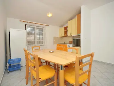 Ferienwohnung für 8 Personen (90 m²) in Novalja 7/10