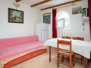 19129938-Ferienwohnung-4-Novalja-300x225-2