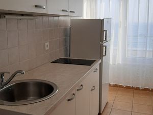 19127932-Ferienwohnung-4-Novalja-300x225-3