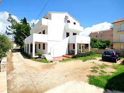 Ferienwohnung für 8 Personen (90 m²) in Novalja 4/10