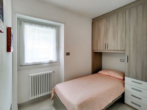 23855055-Ferienwohnung-5-Novate Mezzola-300x225-1