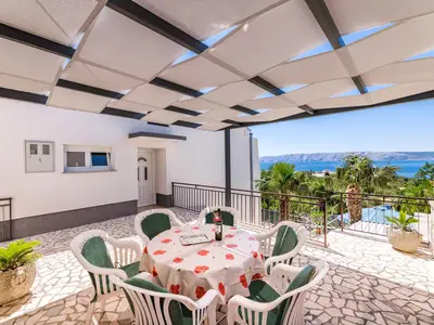 Ferienwohnung für 8 Personen (90 m²) in Novi Vinodolski 1/10