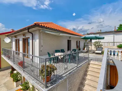 Ferienwohnung für 4 Personen (70 m²) in Novi Vinodolski 1/10