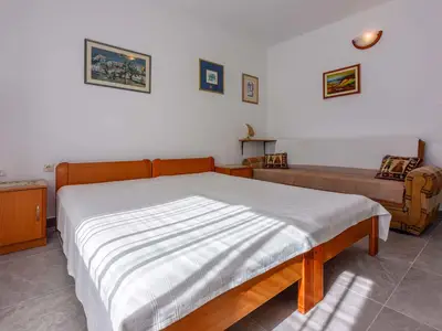 Ferienwohnung für 2 Personen (33 m²) in Novi Vinodolski 6/10