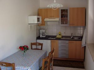 23670468-Ferienwohnung-4-Novi Vinodolski-300x225-5