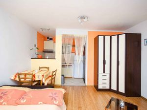 23958663-Ferienwohnung-2-Novi Vinodolski-300x225-5