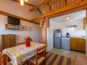 23960695-Ferienwohnung-4-Novi Vinodolski-300x225-4