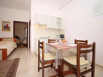 Ferienwohnung für 4 Personen (30 m²) in Novi Vinodolski 6/10