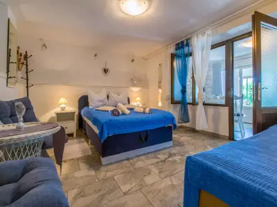 Ferienwohnung für 3 Personen (40 m²) in Novi Vinodolski 4/10