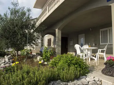Ferienwohnung für 3 Personen (30 m²) in Novi Vinodolski 1/10