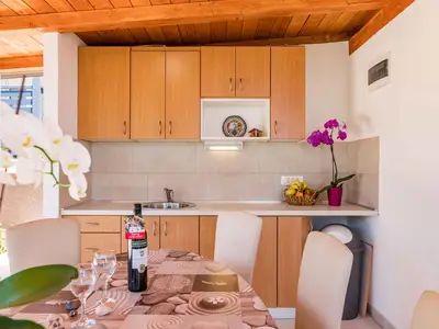 Ferienwohnung für 8 Personen (90 m²) in Novi Vinodolski 3/10