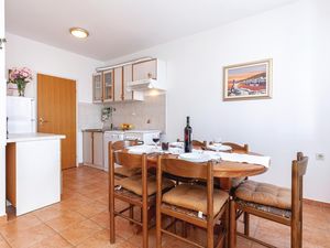 23732258-Ferienwohnung-5-Novi Vinodolski-300x225-2