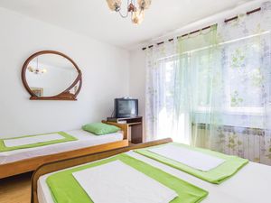 23732569-Ferienwohnung-6-Novi Vinodolski-300x225-4