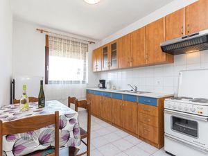 23725078-Ferienwohnung-4-Novi Vinodolski-300x225-3