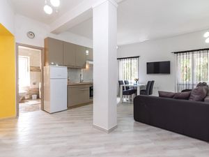 23738051-Ferienwohnung-4-Novi Vinodolski-300x225-2