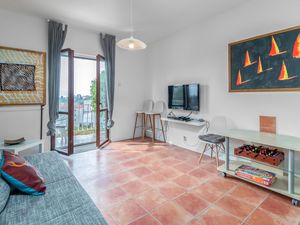 23758000-Ferienwohnung-6-Novi Vinodolski-300x225-3