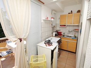 18323924-Ferienwohnung-4-Novi Vinodolski-300x225-4