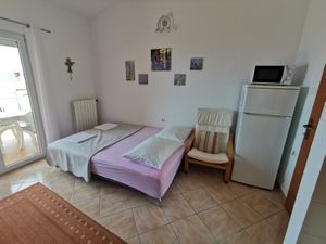 23117931-Ferienwohnung-4-Novi Vinodolski-300x225-1