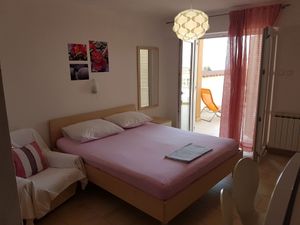 23118269-Ferienwohnung-2-Novi Vinodolski-300x225-3