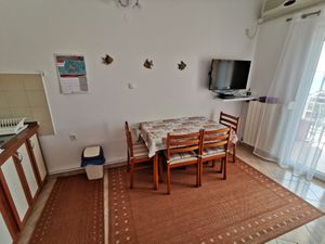 23117931-Ferienwohnung-4-Novi Vinodolski-300x225-5