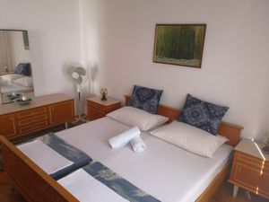 23370645-Ferienwohnung-6-Novi Vinodolski-300x225-4