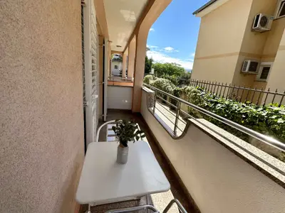 Ferienwohnung für 2 Personen (40 m²) in Novi Vinodolski 4/10
