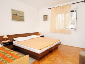 23928619-Ferienwohnung-4-Novi Vinodolski-300x225-4