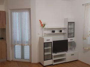 23932653-Ferienwohnung-7-Novi Vinodolski-300x225-2