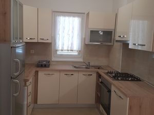 23932653-Ferienwohnung-7-Novi Vinodolski-300x225-4