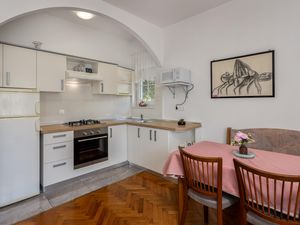 23737003-Ferienwohnung-4-Novi Vinodolski-300x225-2