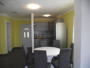 18990076-Ferienwohnung-7-Novi Vinodolski-300x225-2