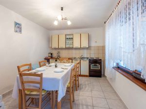 23976935-Ferienwohnung-4-Novi Vinodolski-300x225-3