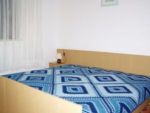 22808925-Ferienwohnung-6-Novi Vinodolski-300x225-5