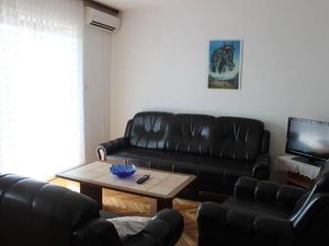 23279933-Ferienwohnung-8-Novi Vinodolski-300x225-4