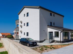 23997161-Ferienwohnung-4-Novi Vinodolski-300x225-5