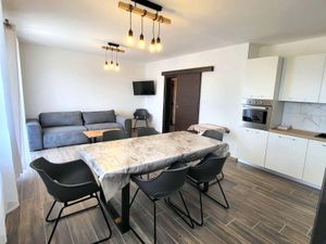 23350027-Ferienwohnung-8-Novi Vinodolski-300x225-2