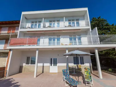 Ferienwohnung für 6 Personen (98 m²) in Novi Vinodolski 4/10