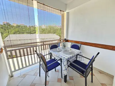 Ferienwohnung für 3 Personen (33 m²) in Novi Vinodolski 1/10