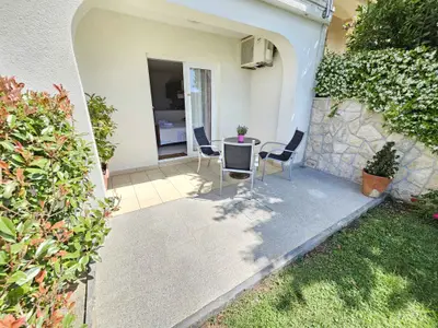 Ferienwohnung für 2 Personen (36 m²) in Novi Vinodolski 4/10