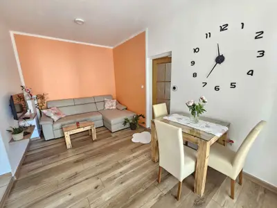 Ferienwohnung für 2 Personen (60 m²) in Novi Vinodolski 6/10