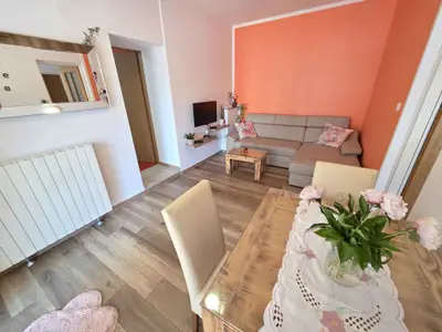 Ferienwohnung für 2 Personen (60 m²) in Novi Vinodolski 8/10