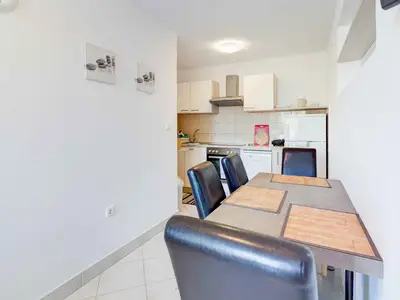 Ferienwohnung für 4 Personen (50 m²) in Novi Vinodolski 8/10