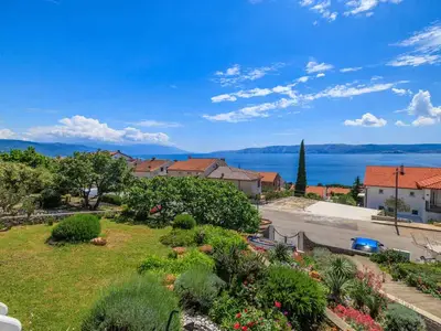 Ferienwohnung für 6 Personen (65 m²) in Novi Vinodolski 1/10