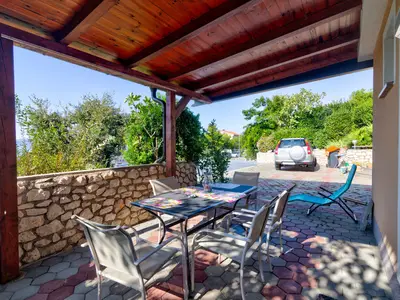 Ferienwohnung für 4 Personen (50 m²) in Novi Vinodolski 5/10