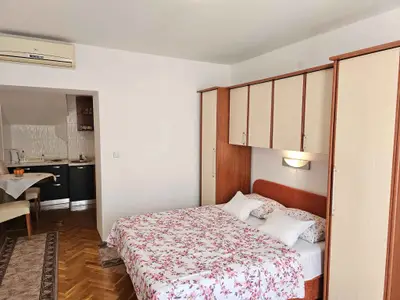 Ferienwohnung für 2 Personen (20 m²) in Novi Vinodolski 8/10