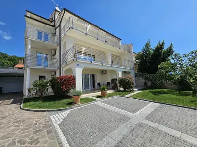 Ferienwohnung für 3 Personen (36 m²) in Novi Vinodolski 1/10