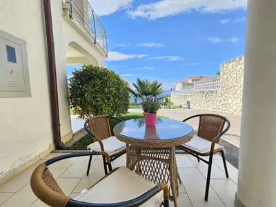 Ferienwohnung für 3 Personen (36 m²) in Novi Vinodolski 2/10